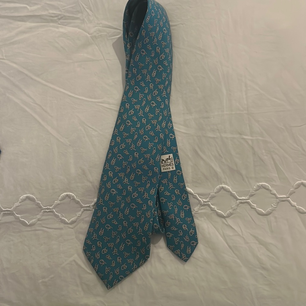 Men’s Hermes tie